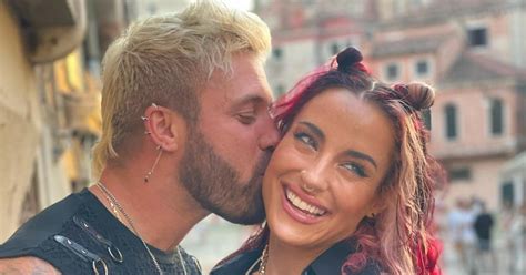 are paulie and cara still together|The Challenge: 5 Couples Who Are Still Together (& 5。